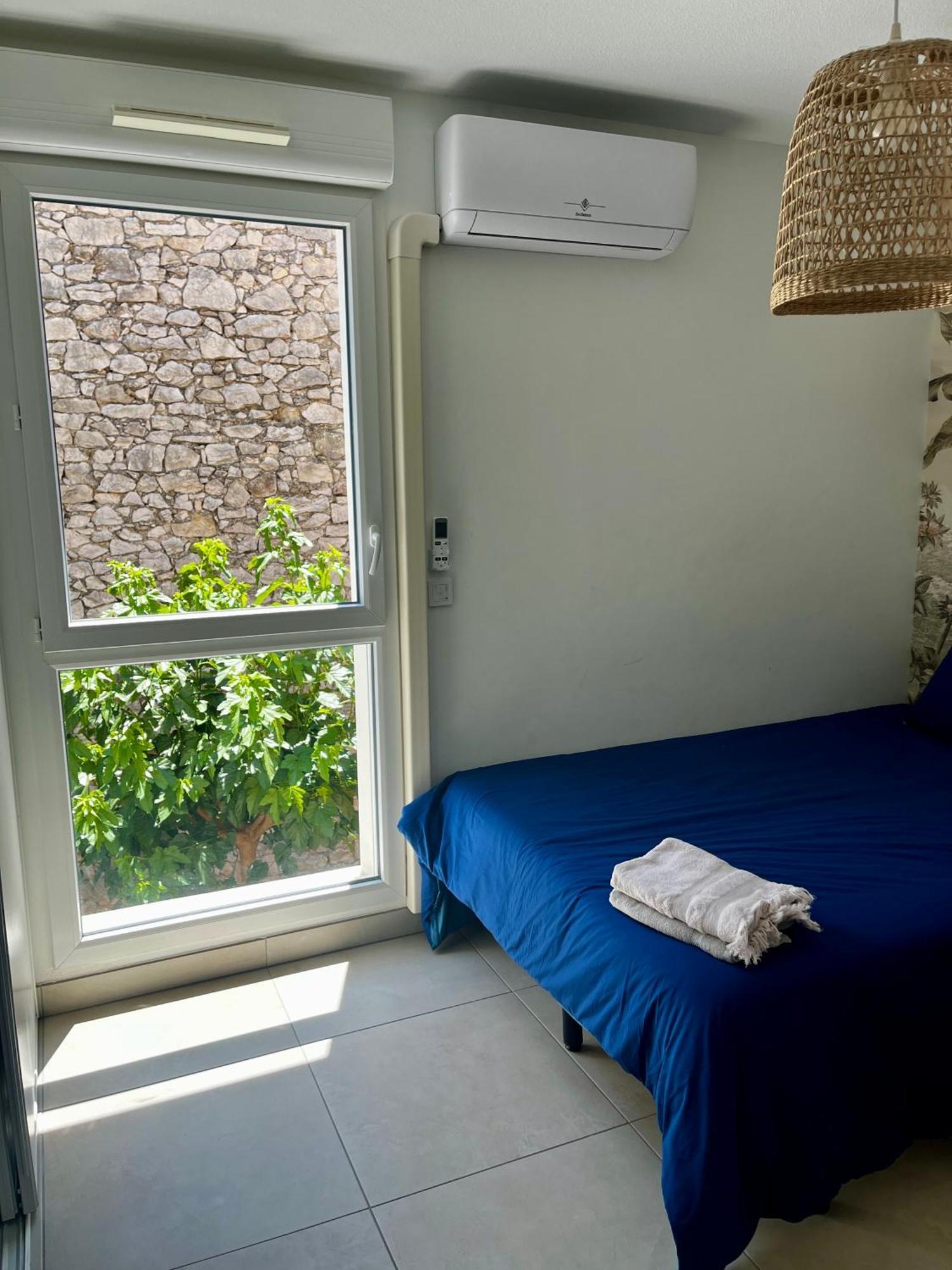 Duplex Piscine 3 Chambres Et Clim Proche Plages วิลนูฟ เลส์ มากูโลน ภายนอก รูปภาพ