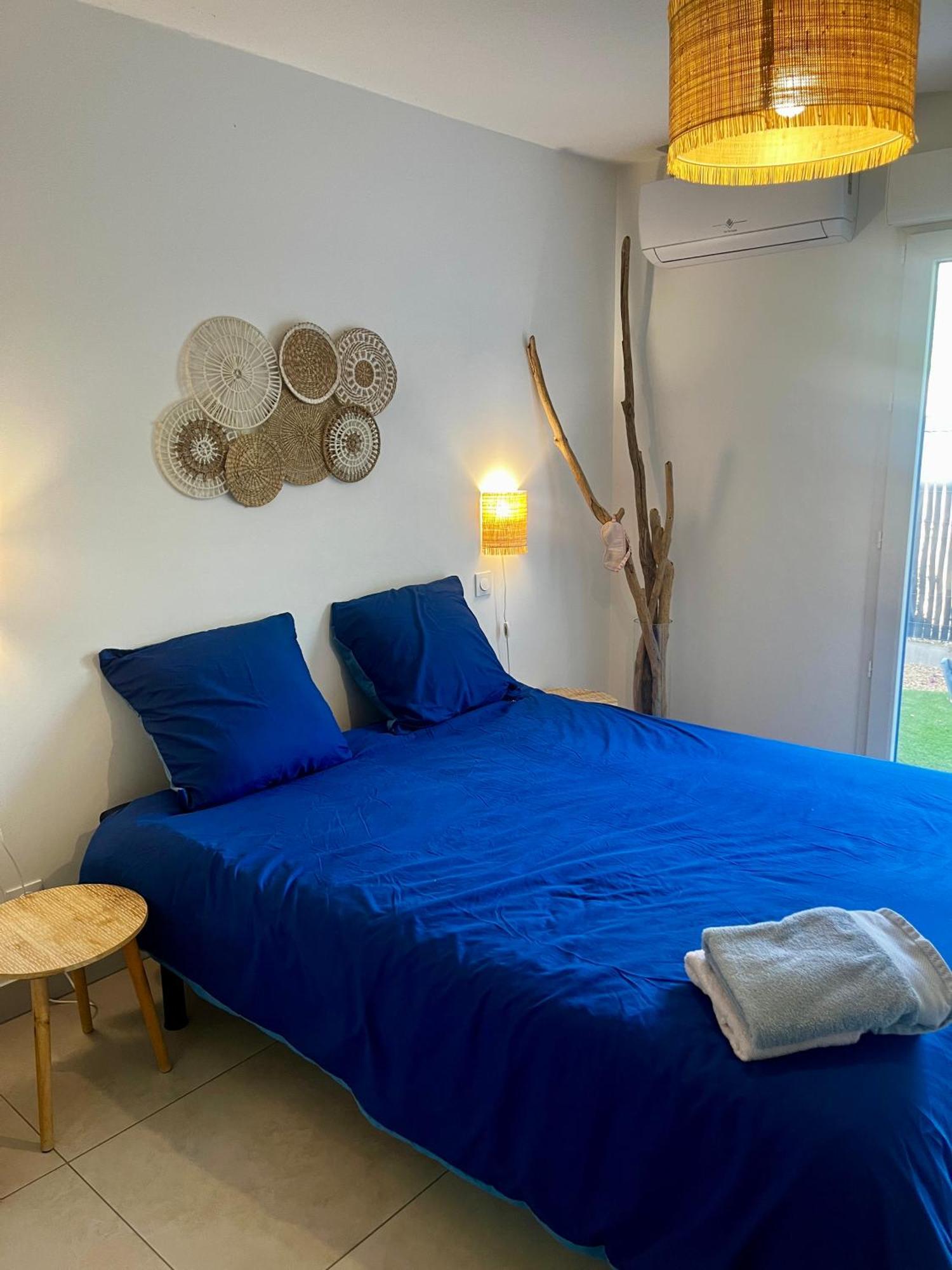 Duplex Piscine 3 Chambres Et Clim Proche Plages วิลนูฟ เลส์ มากูโลน ภายนอก รูปภาพ